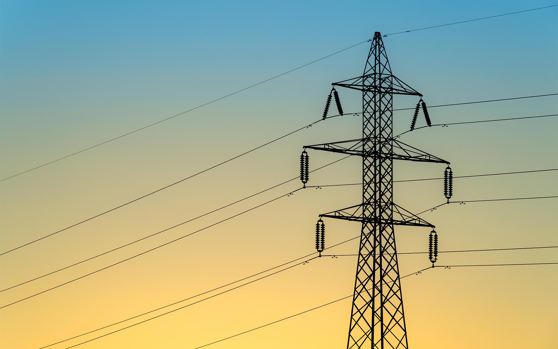 High-contrast transmission line corridor